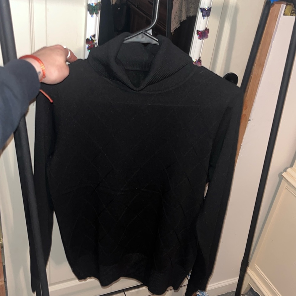 Select +Trend black small sweater